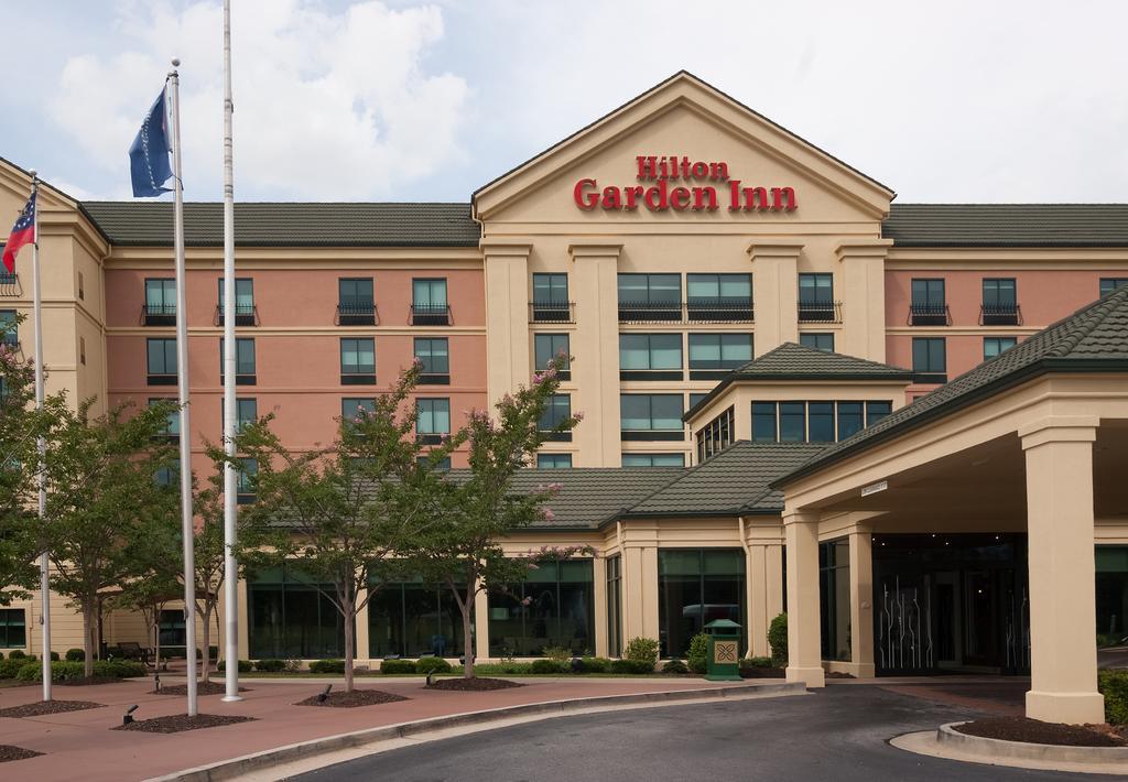 Hilton Garden Inn Atlanta Airport/Millenium Center Exterior photo